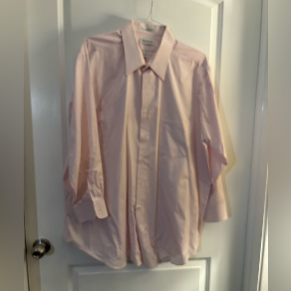 Men's Van Heusen Light Pink Dress Shirt Sz 18 1/2 -32/33